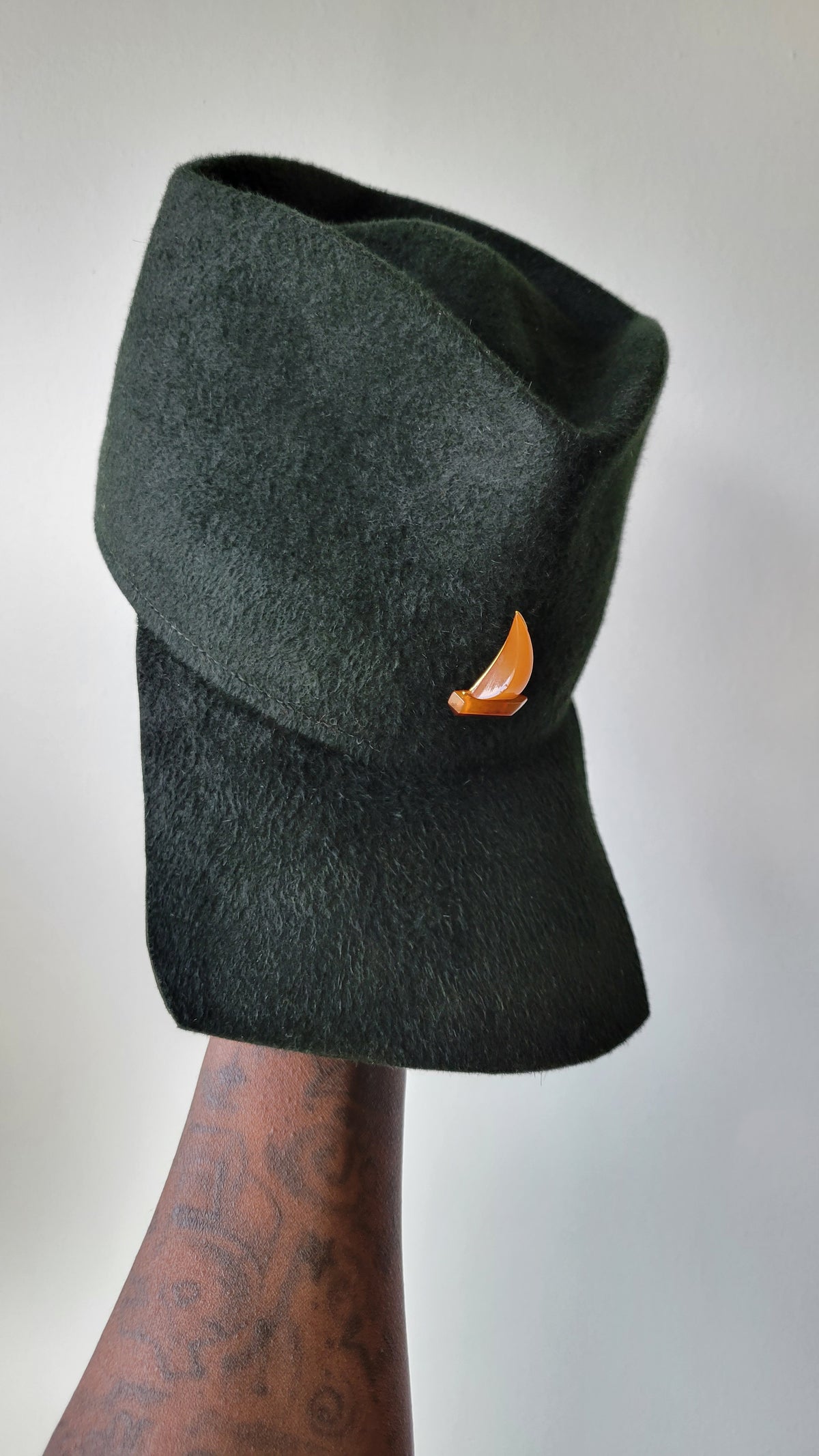 Forest green Tristan cap