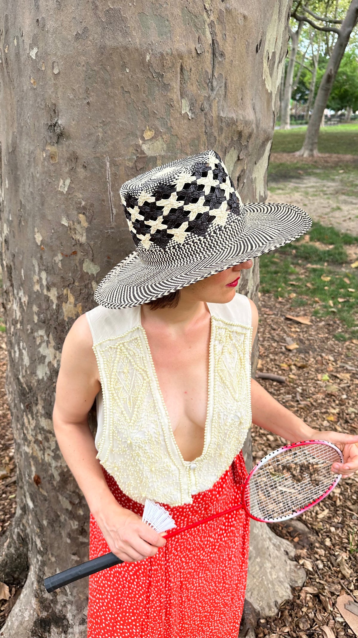 Mia Straw hat