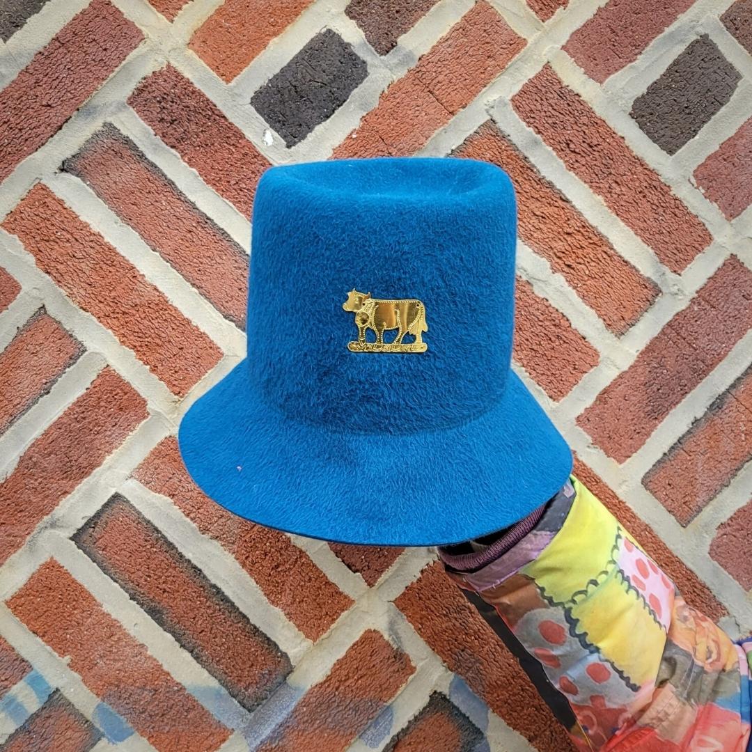 The Oliver with Cow Ornament